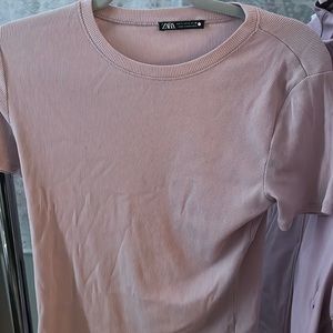 zara light pink tee. only worn once or twice